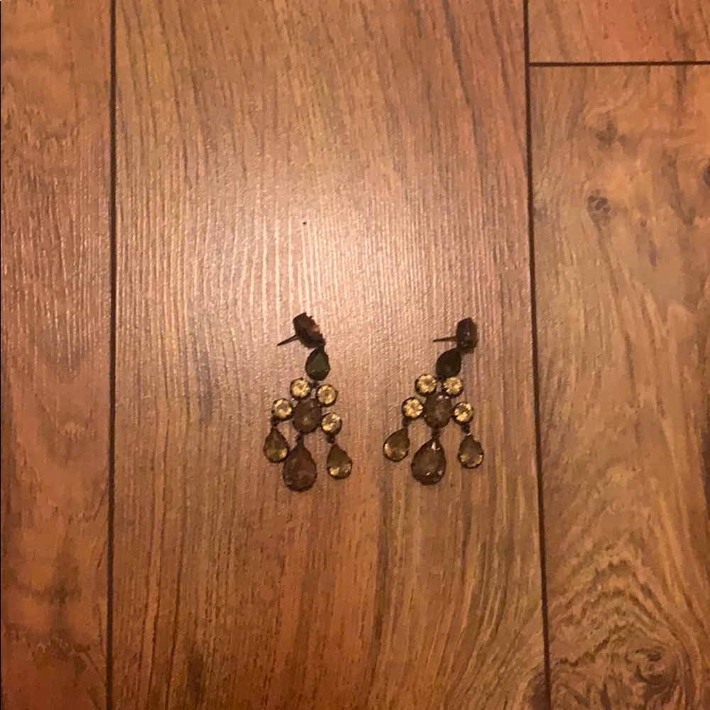 Stella and dot drop earrings